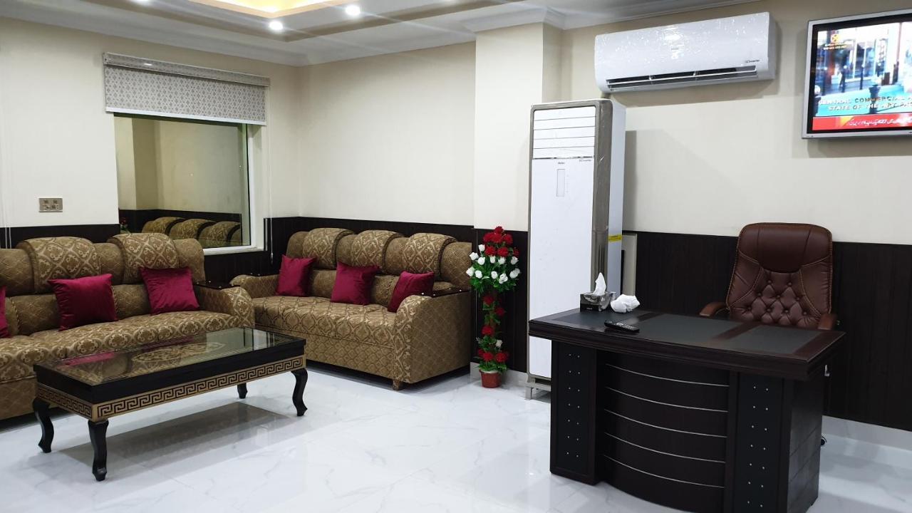 Hotel White Pearl Lahore Ngoại thất bức ảnh