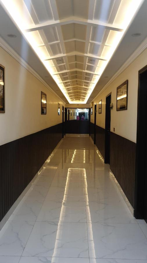 Hotel White Pearl Lahore Ngoại thất bức ảnh