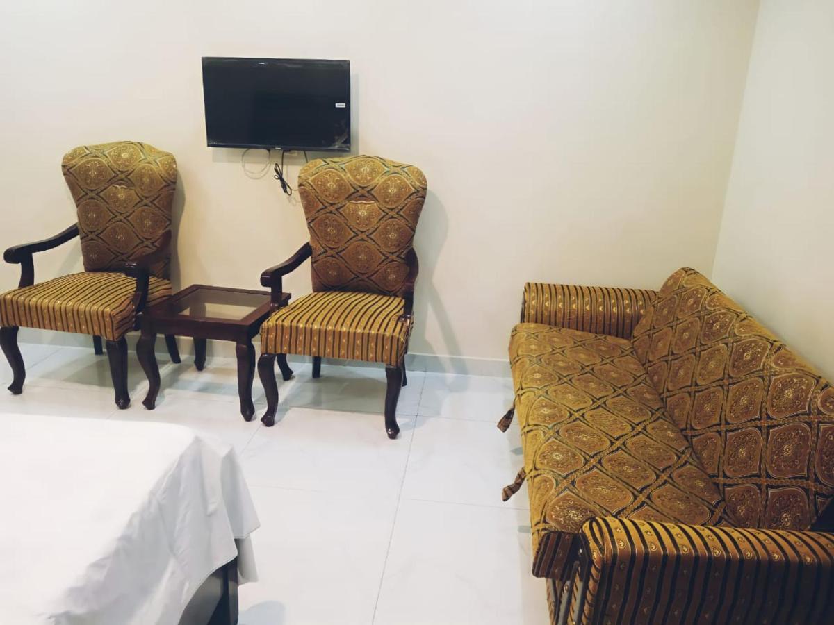 Hotel White Pearl Lahore Ngoại thất bức ảnh
