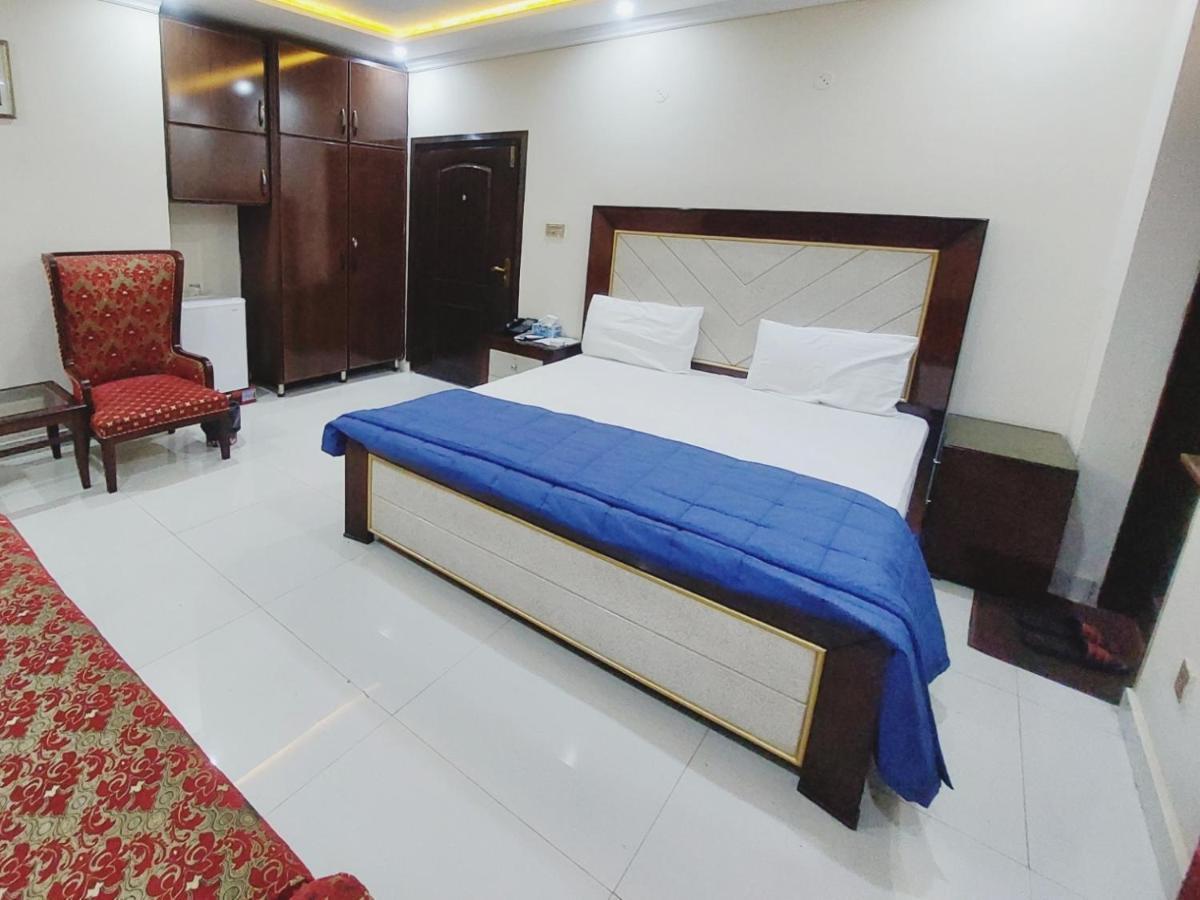 Hotel White Pearl Lahore Ngoại thất bức ảnh