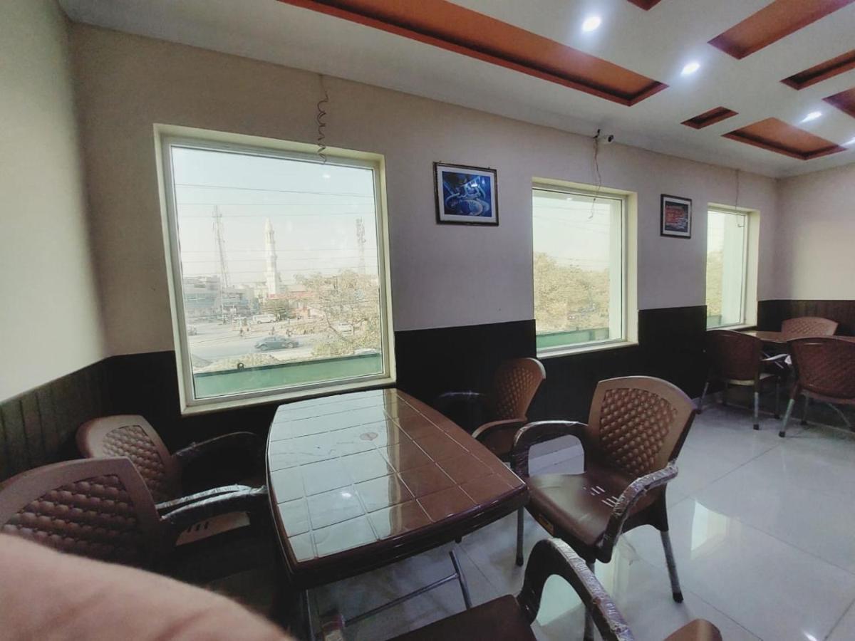 Hotel White Pearl Lahore Ngoại thất bức ảnh