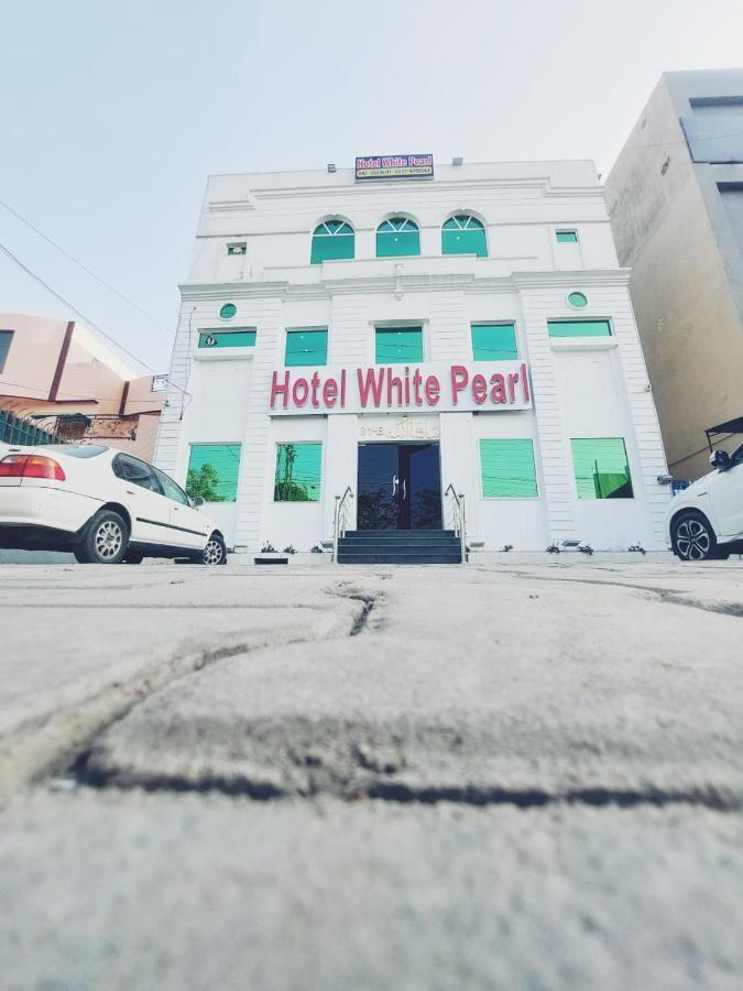 Hotel White Pearl Lahore Ngoại thất bức ảnh