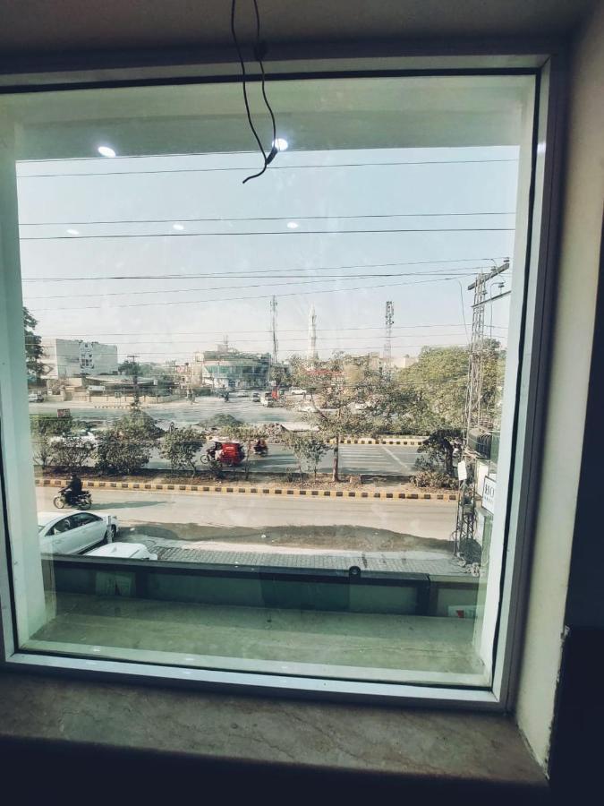 Hotel White Pearl Lahore Ngoại thất bức ảnh