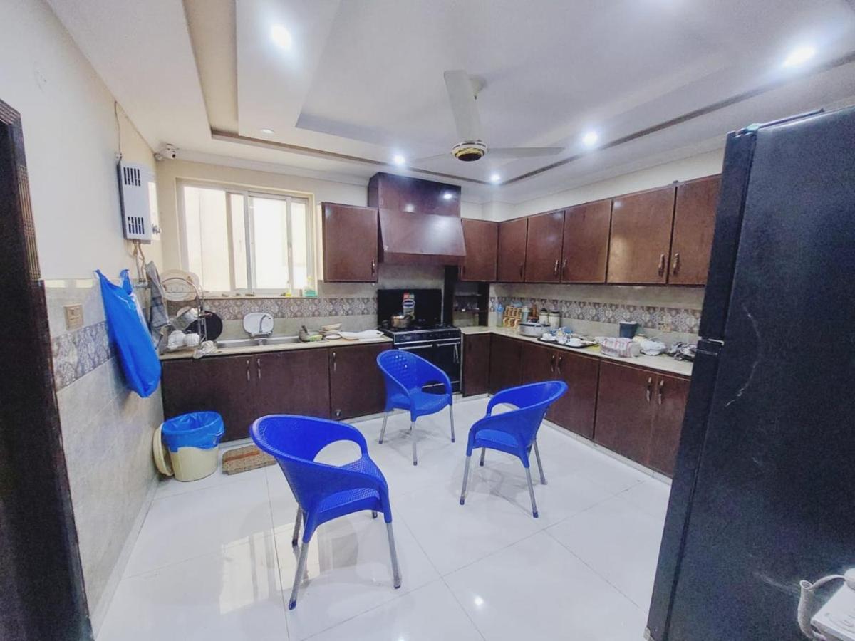 Hotel White Pearl Lahore Ngoại thất bức ảnh