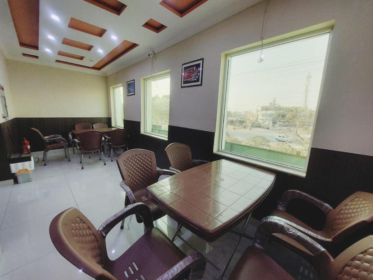 Hotel White Pearl Lahore Ngoại thất bức ảnh