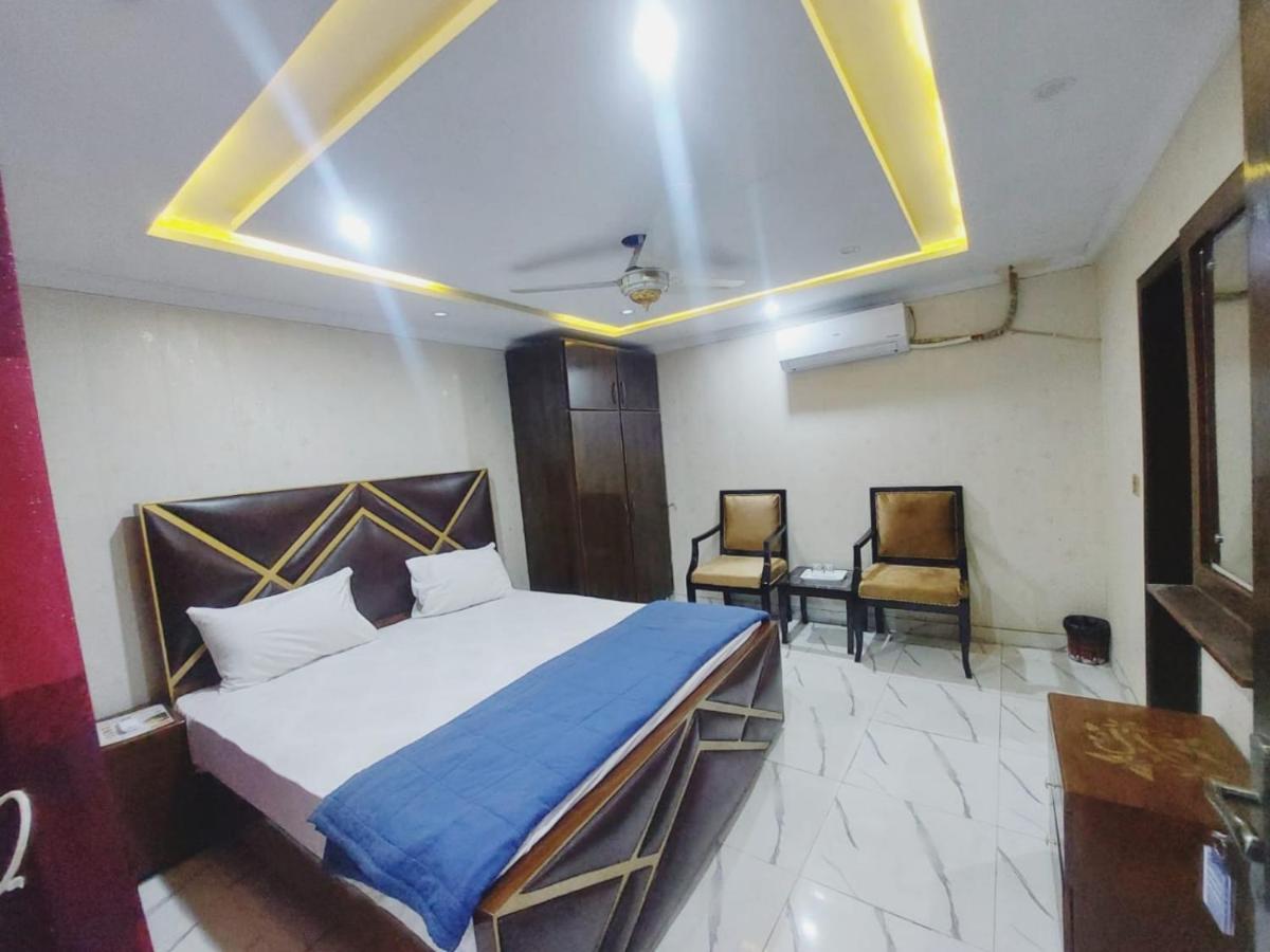 Hotel White Pearl Lahore Ngoại thất bức ảnh